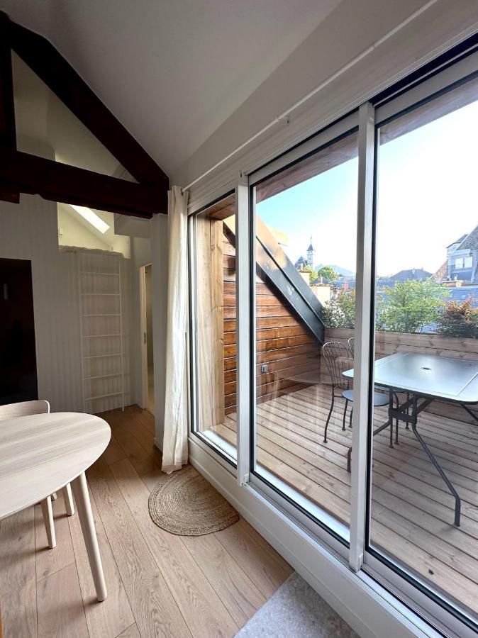 Ecrin De Calme Avec Terrasse Apartment Chambery Luaran gambar
